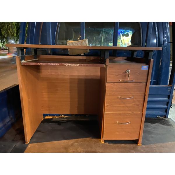 Bàn làm việc 3 hộc MFC 1m BLV3HMFC1M