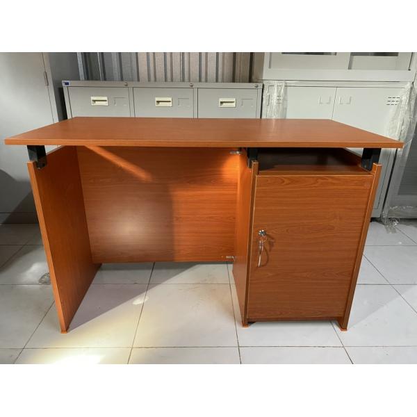 Bàn làm việc cửa MFC 1m2 BLVCMFC1M2